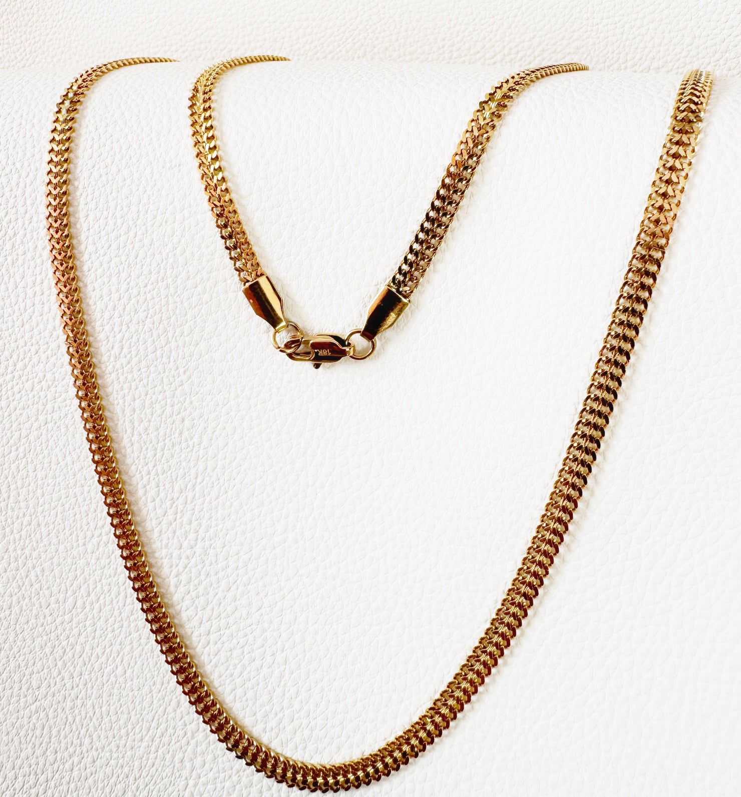 Cadena Escamada Oro Laminado 18K - Hombre
